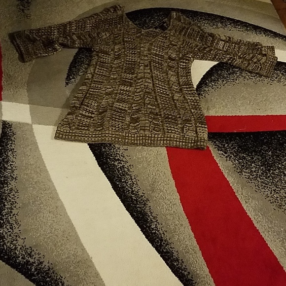 Womens shirt - Picture 1 of 2